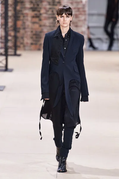 Look 36
